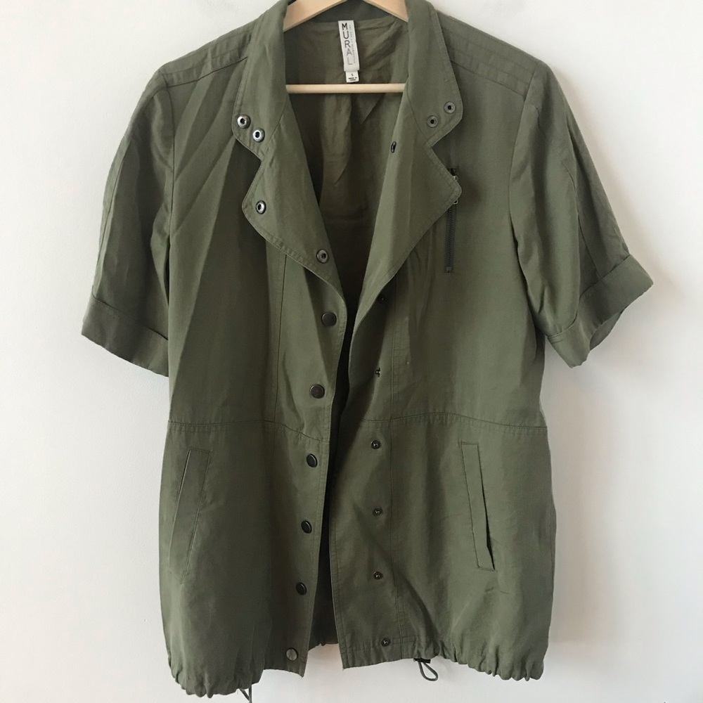 Mural military inspired short sleeved jacket